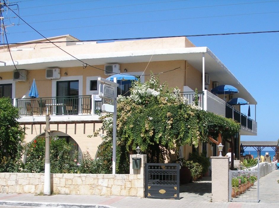 Camelia Studios & Apartments Stalos Exterior photo